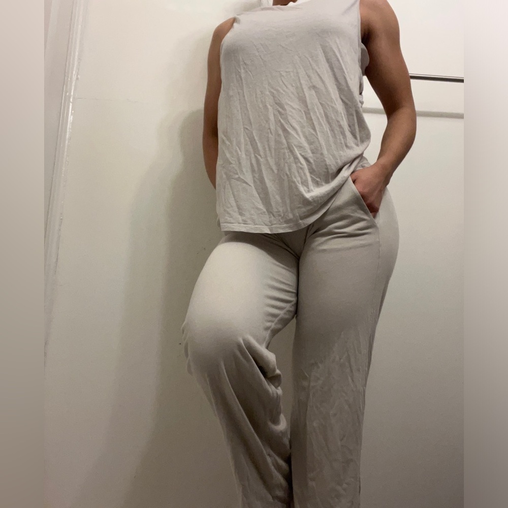 Lunya Gray and White Pajama Set Intimates & Sleepwear